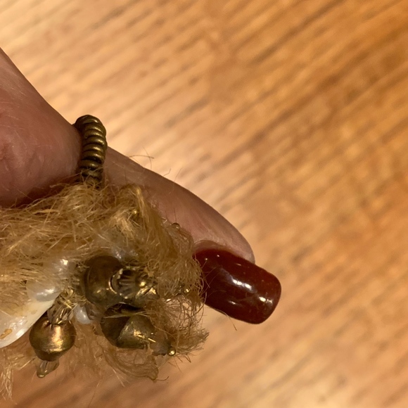 Pearl Raffia Ring - Picture 3 of 3